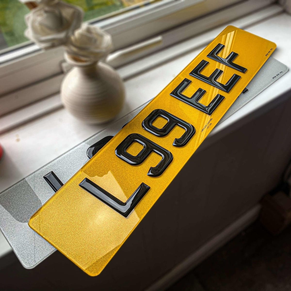 3D gel rear number plate with a high-gloss finish