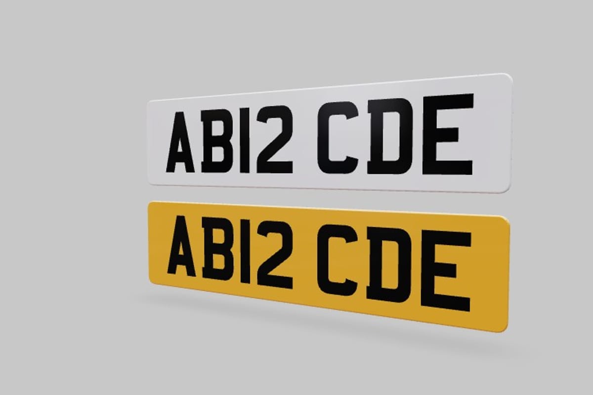 18.5 inch short number plate with standard printed characters, rendered in the plate builder